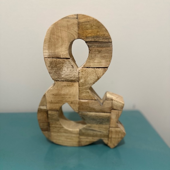 Wooden & art - Picture 1 of 1